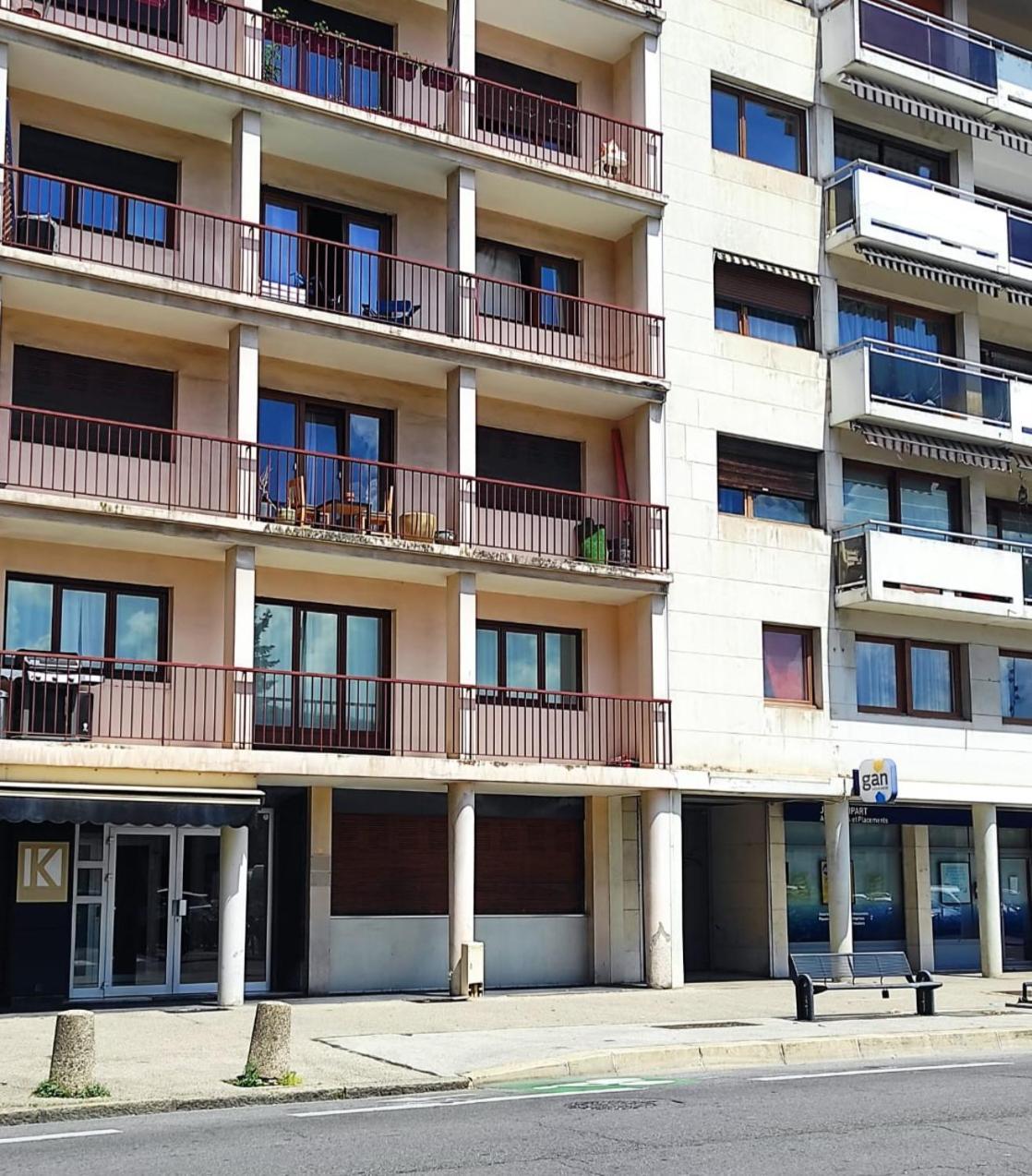 Chambre Double Privee, Appartement Partage Annemasse Bagian luar foto